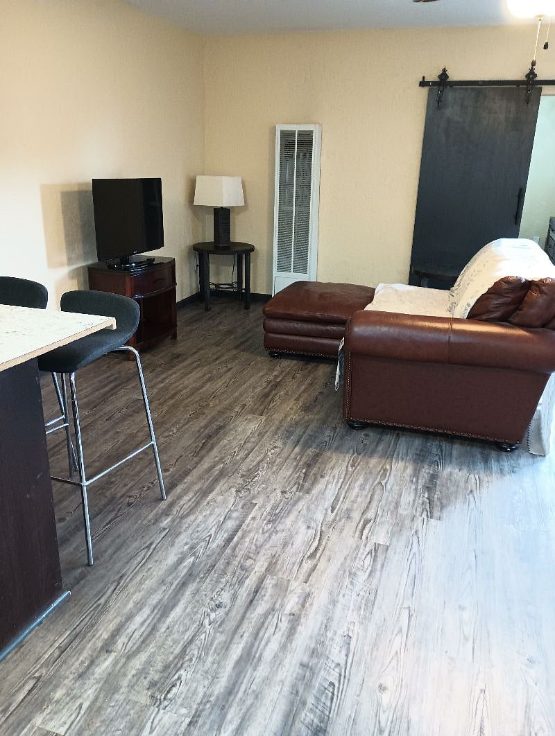 Furnished Finder property 270441_1 photo 3