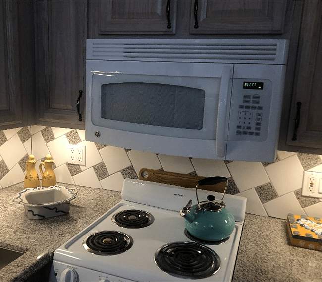 Beautifully appointed kitchen 