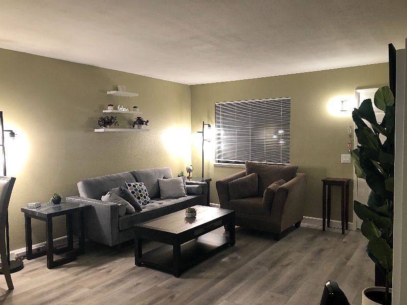 Furnished Finder property 270642_1 photo 2