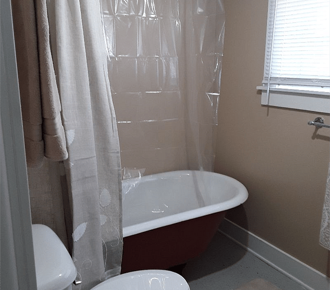 Rear unit Bathroom