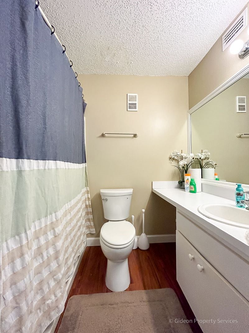 UNIT 105 - ROOM A