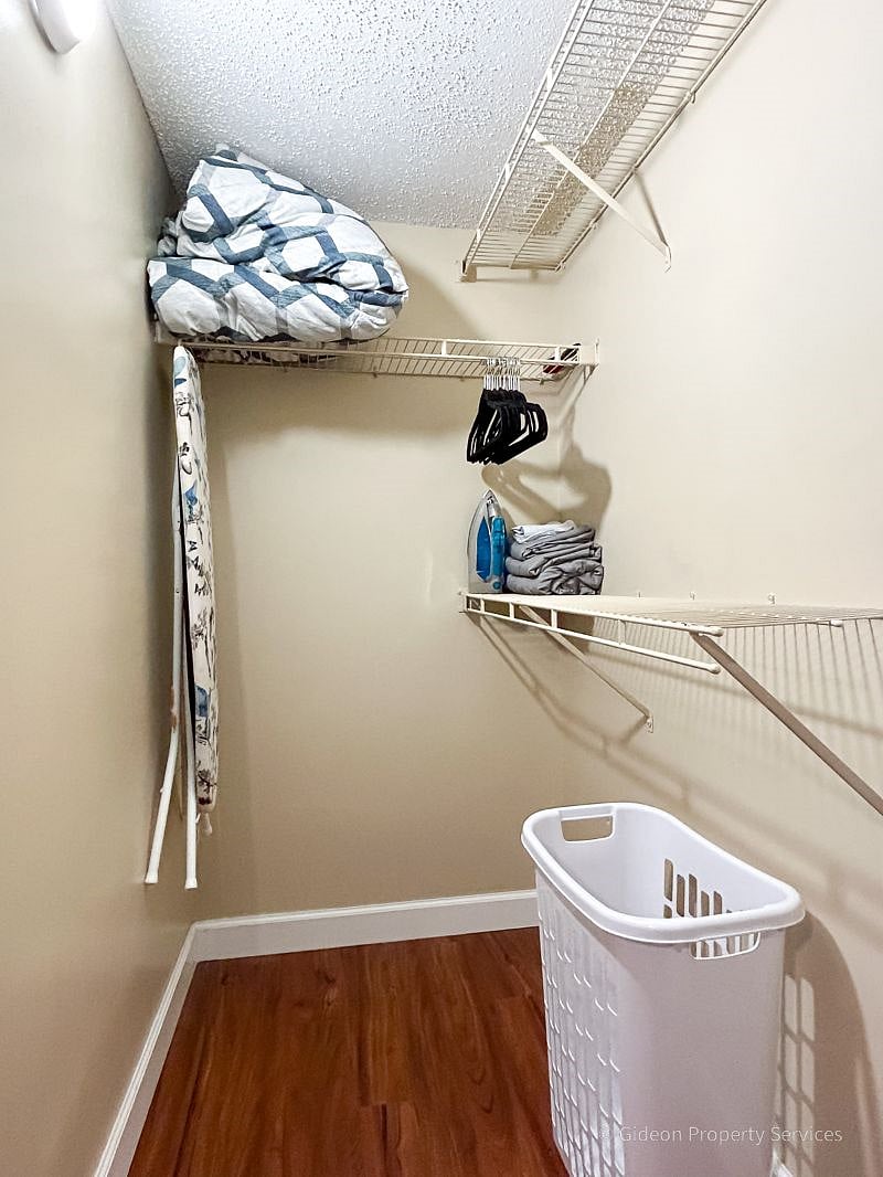 UNIT 105 - ROOM A