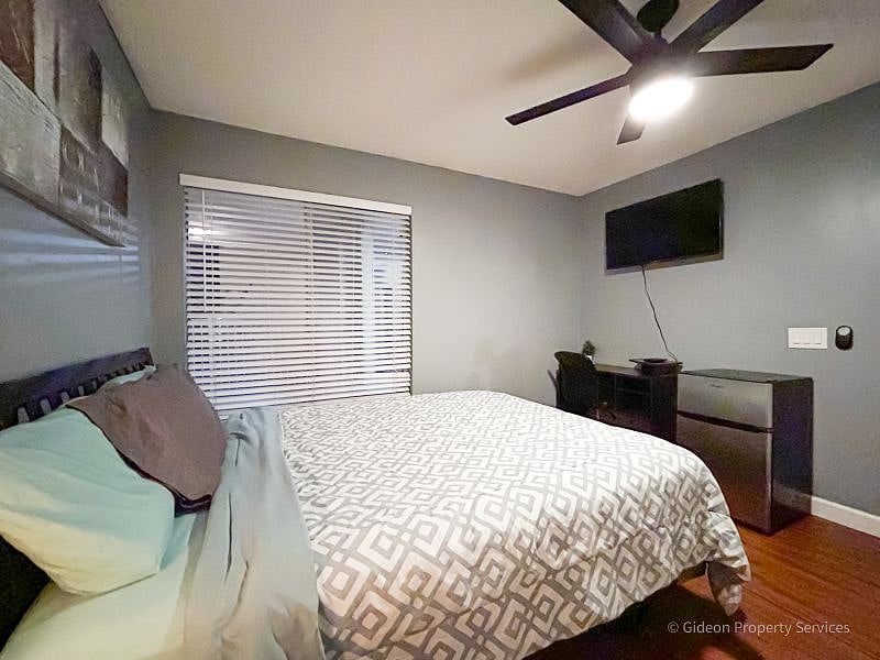 UNIT 105 - ROOM D  - Queen Bed $925.00 Monthly