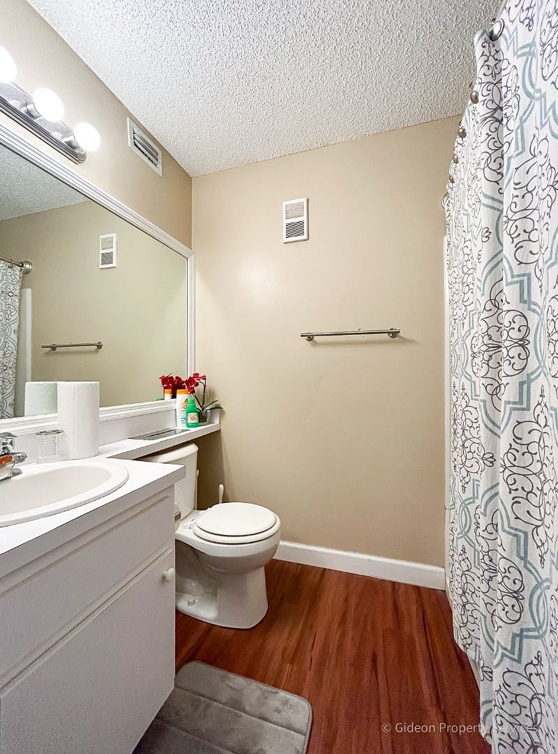 UNIT 105 - ROOM D
