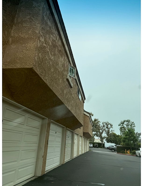 This Condo has no one above you and only garages below you (please note no garage parking is available)