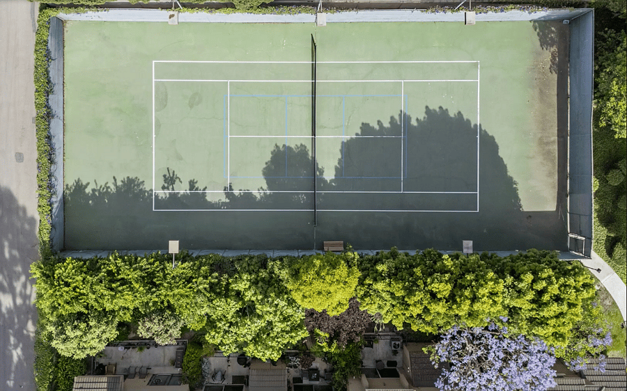 tennis/pickle ball court