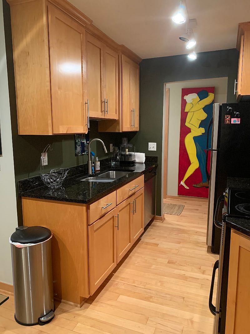 Beautifully appointed kitchen 