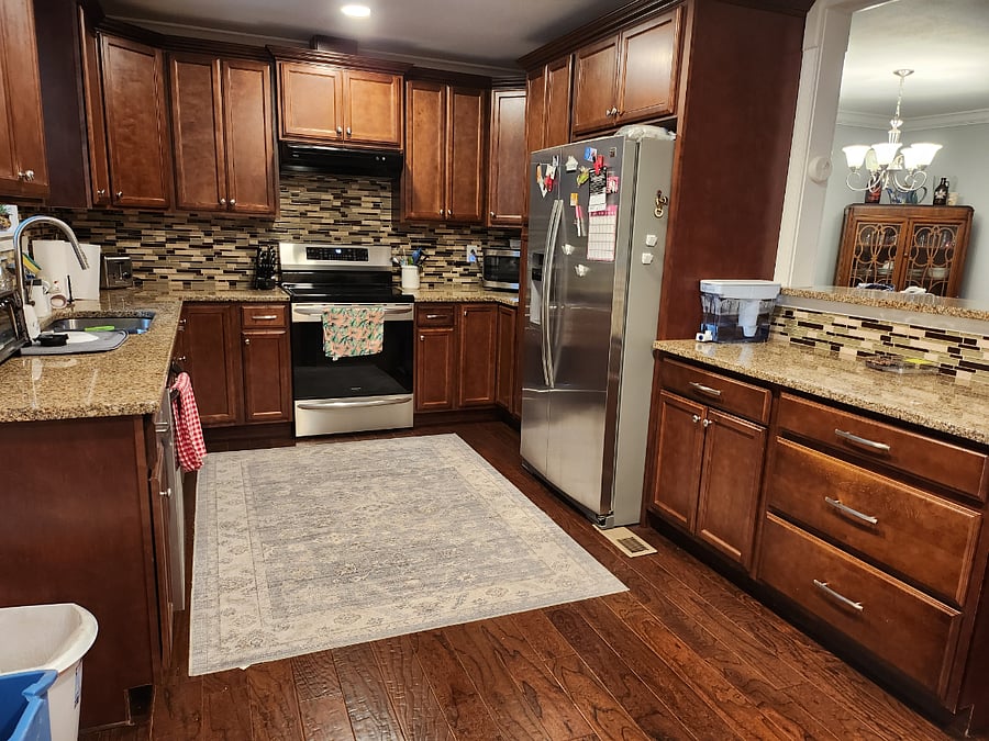 UPSTAIRS FULLY STOCKED KITCHEN