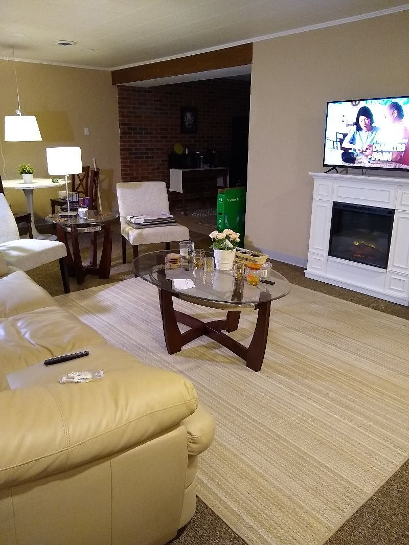 BASEMENT LIVING ROOM