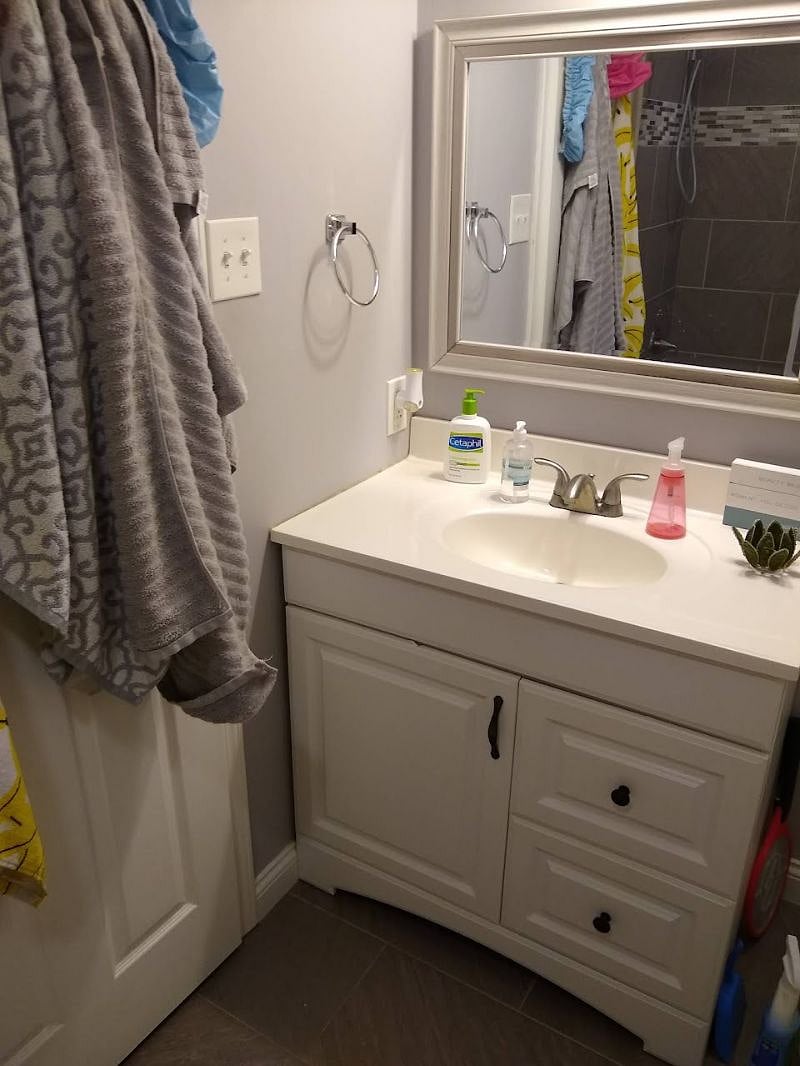 SHARED BATH