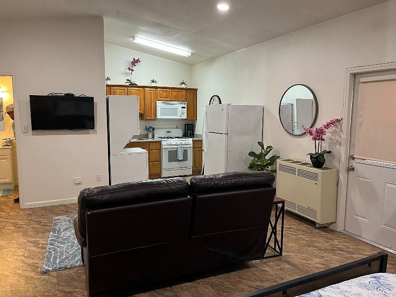 Furnished Finder property 271125_1 photo 5