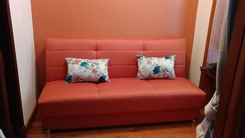 FUTON