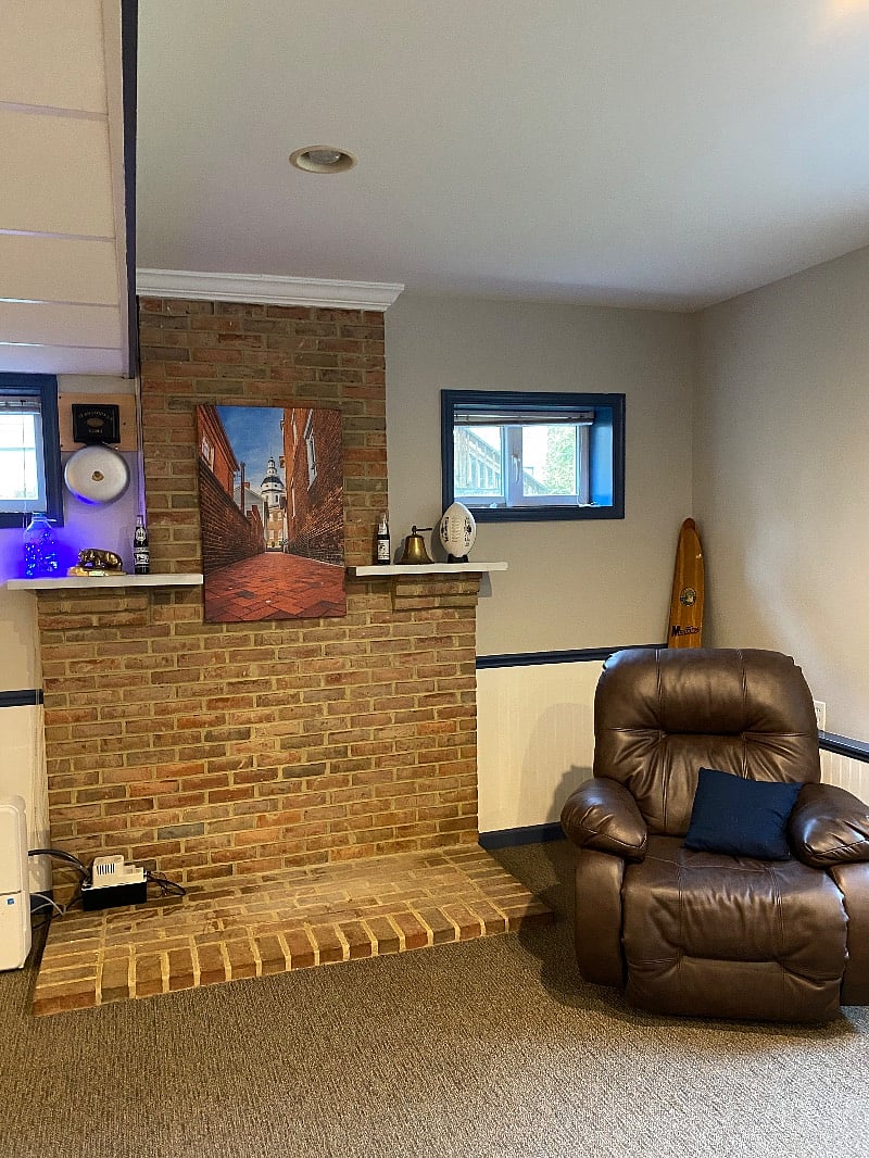 Sitting area just outside bedroom