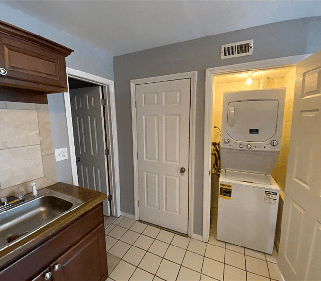Furnished Finder property 271351_1 photo 9
