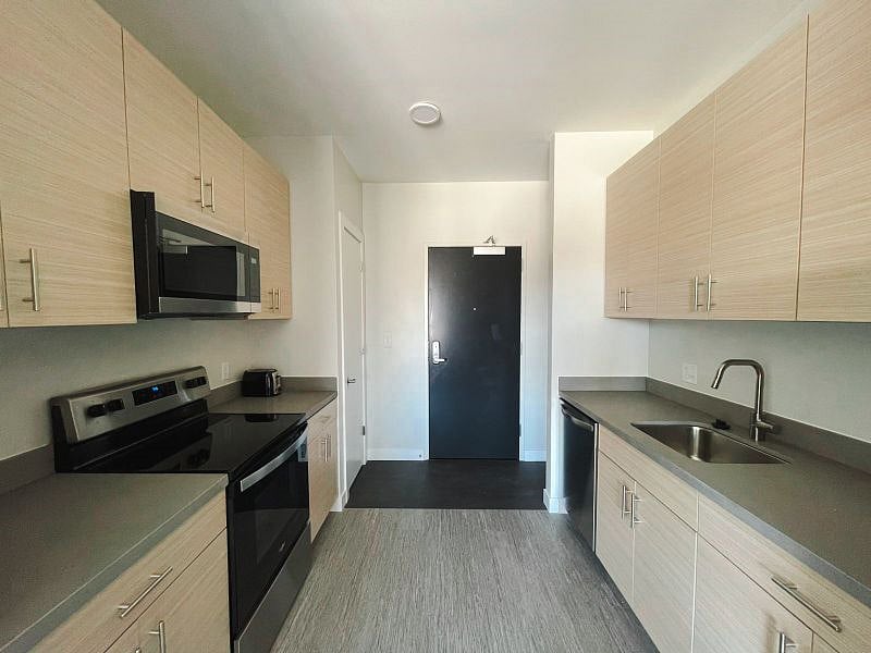Furnished Finder property 271437_7 photo 14