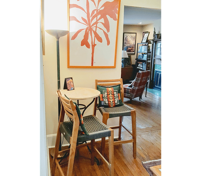 Dining and reading alcove