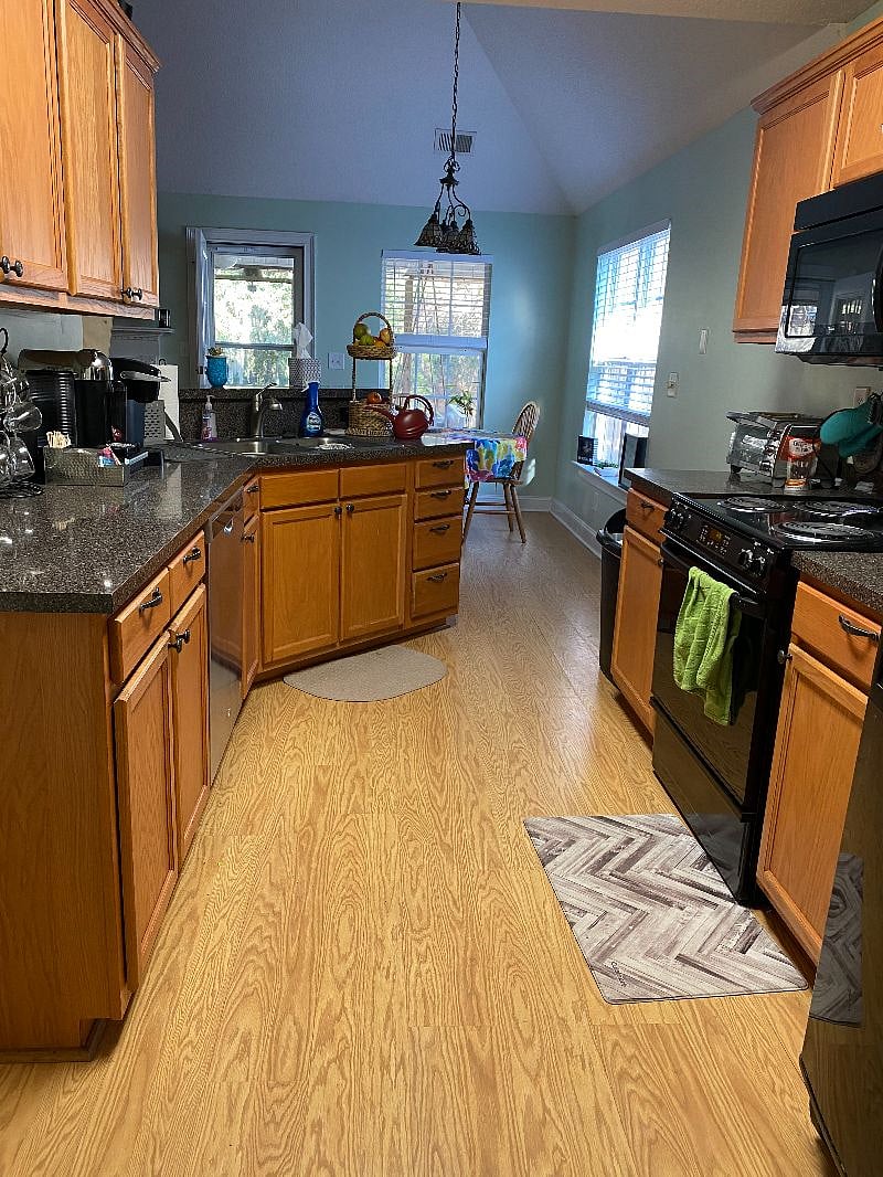 Furnished Finder property 272050_1 photo 2