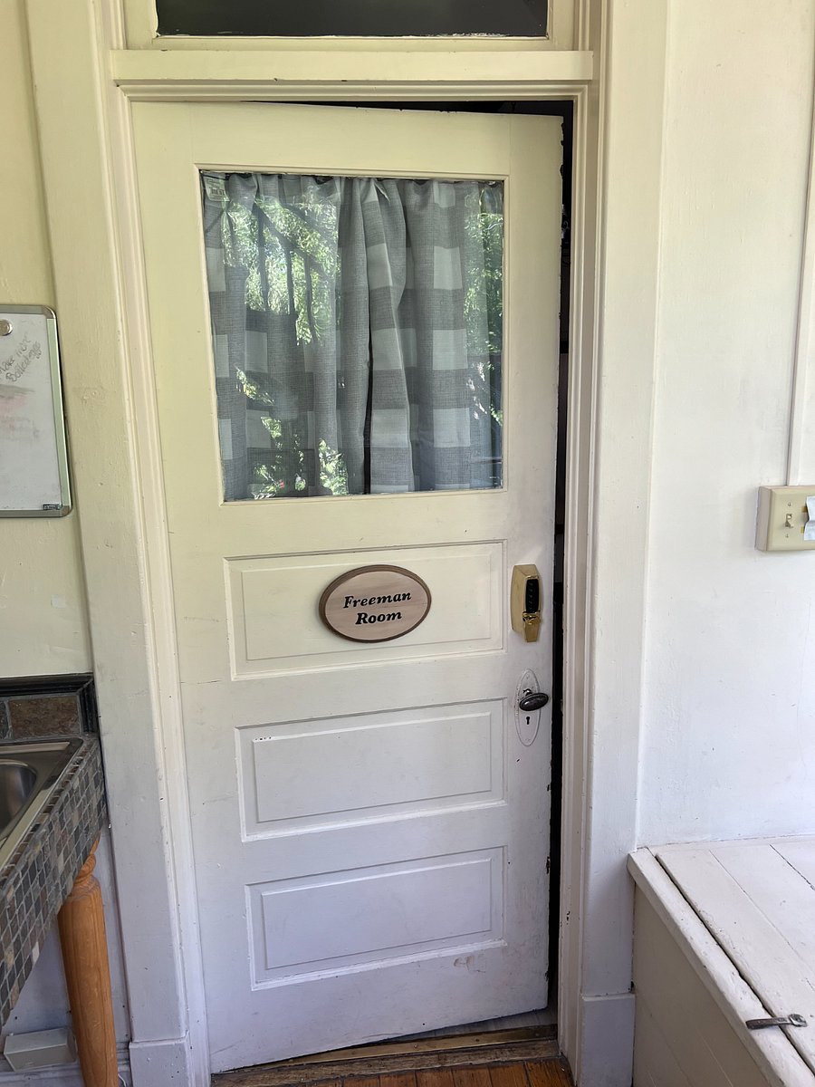 Furnished Finder property 272166_3 photo 4