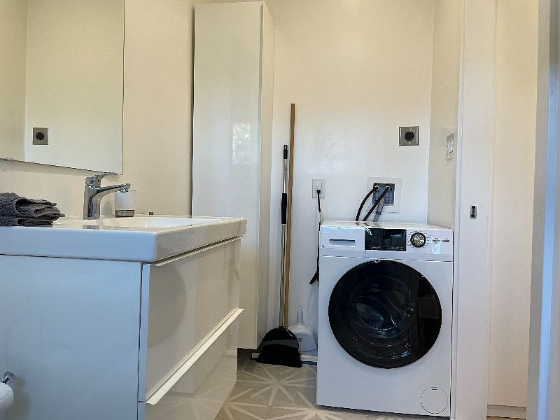 Furnished Finder property 272183_1 photo 12