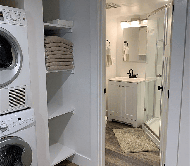 Bathroom, w/d