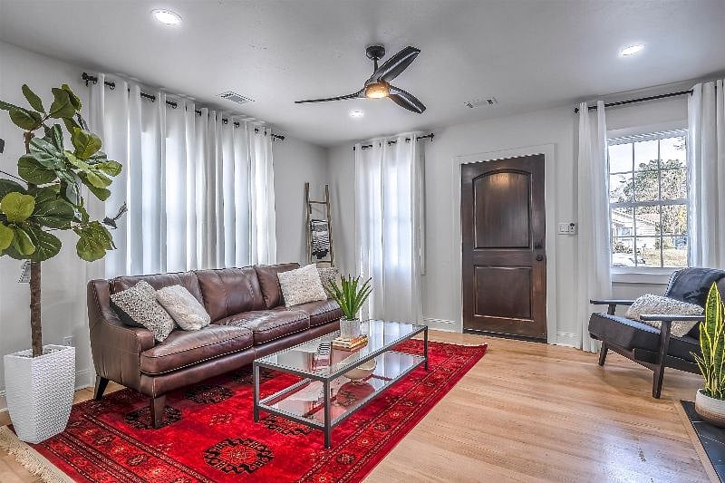 Furnished Finder property 272326_1 photo 3