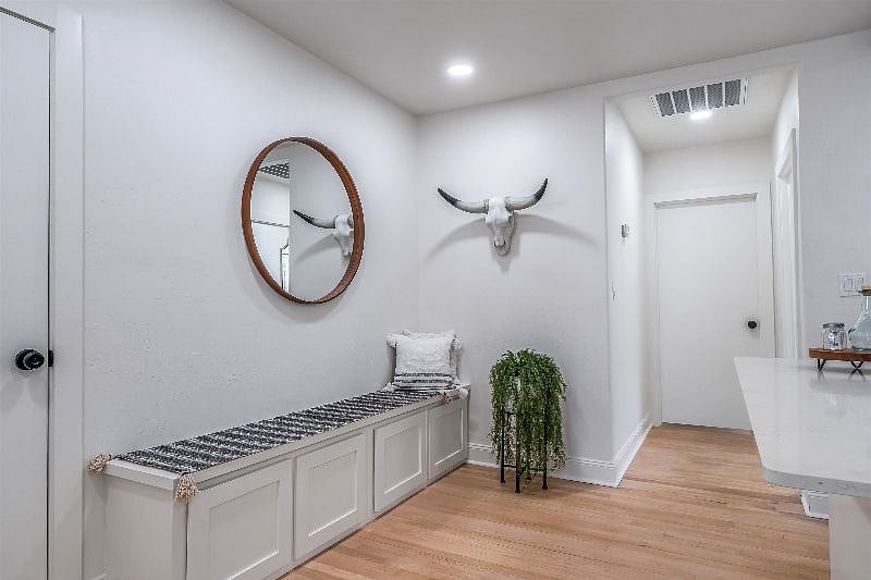 Furnished Finder property 272326_1 photo 12