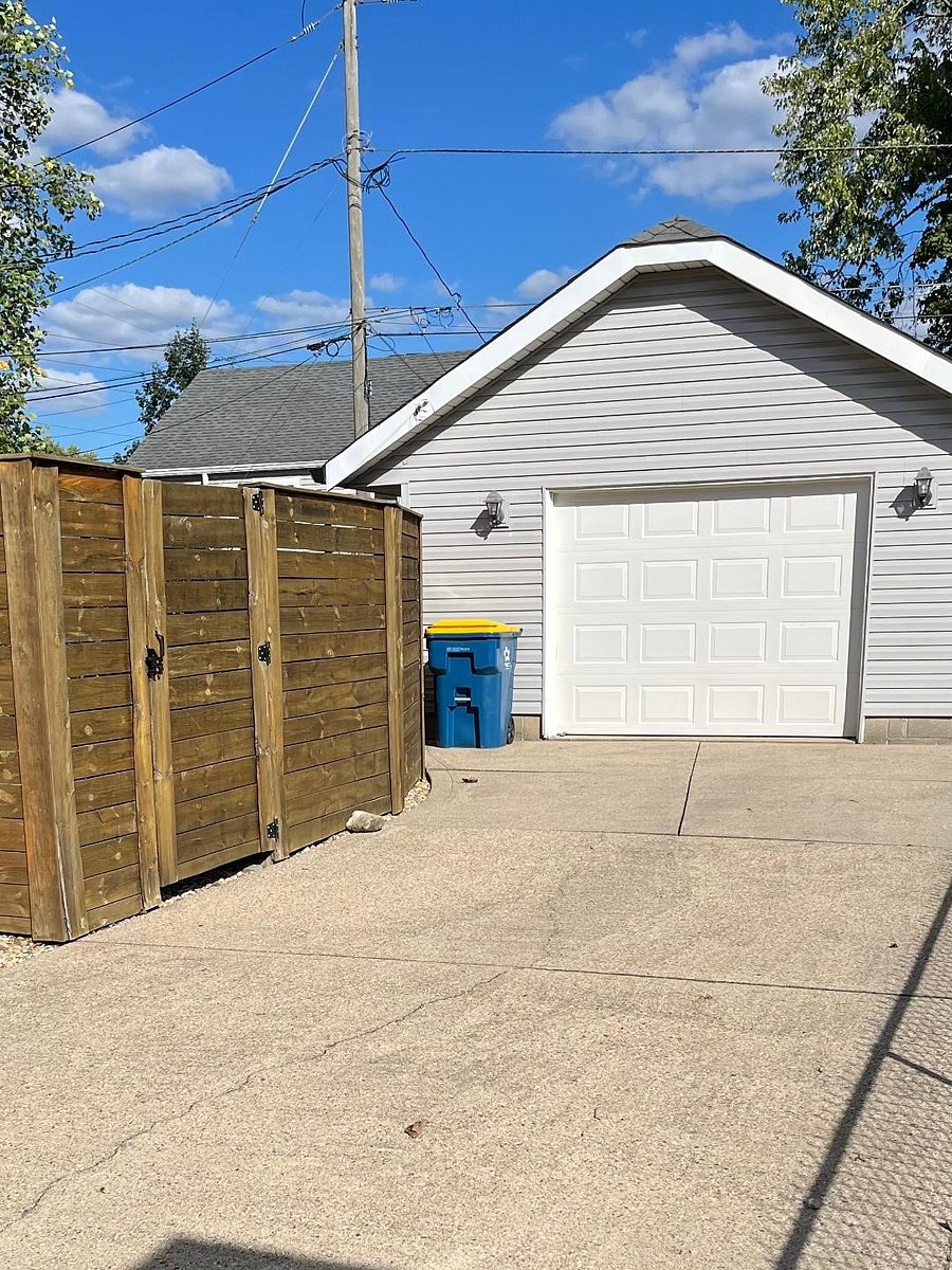 Driveway to be used.
