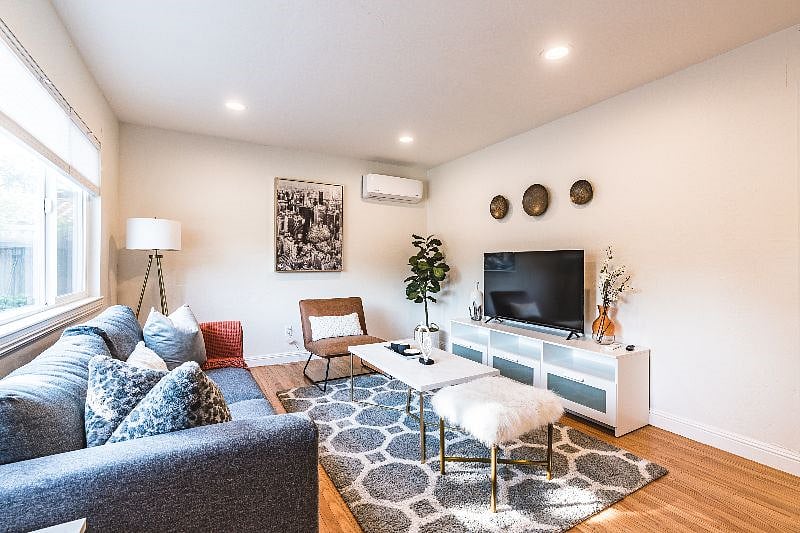Furnished Finder property 272973_2 photo 2
