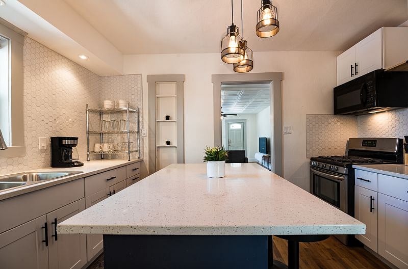 Furnished Finder property 273025_1 photo 23