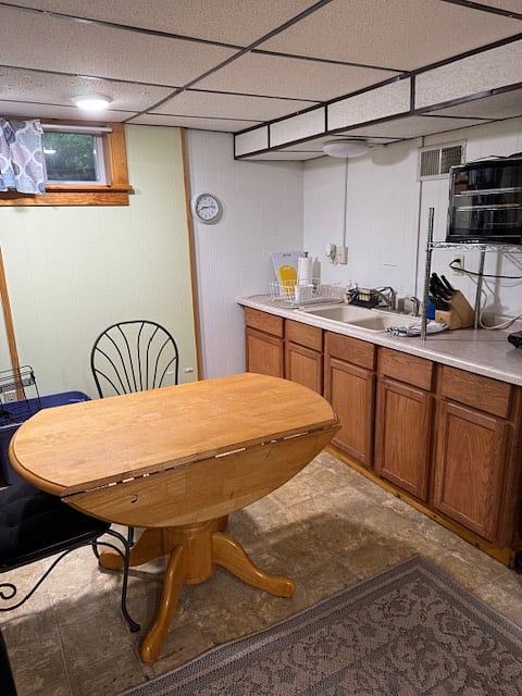Kitchen sink