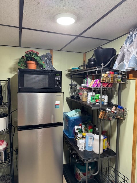 Microwave, crock pot, elec skillet