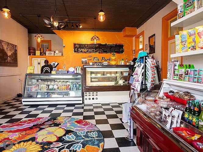 This is the inside of Grand Rising, an island-inspired smoothie shop -- they've got the good stuff!