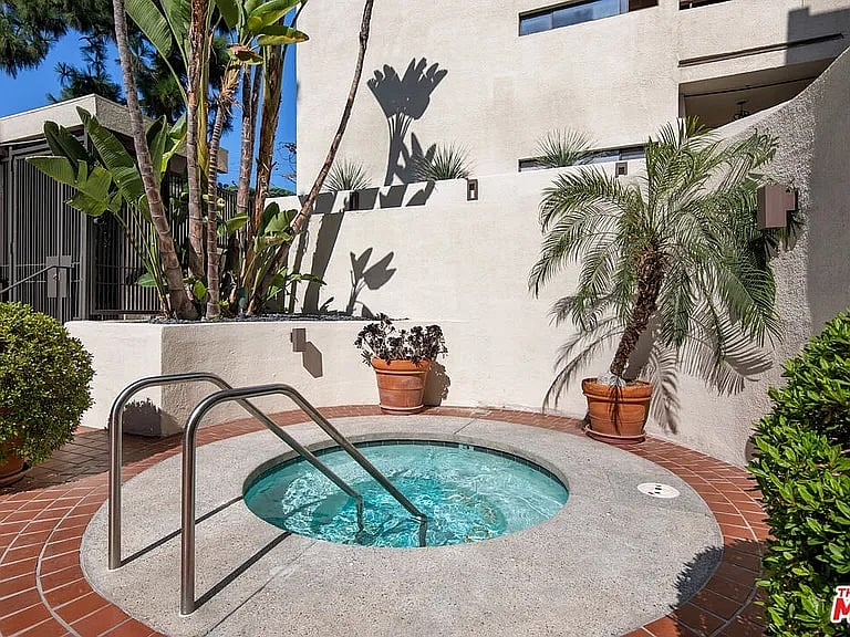 Furnished Finder property 273534_1 photo 17