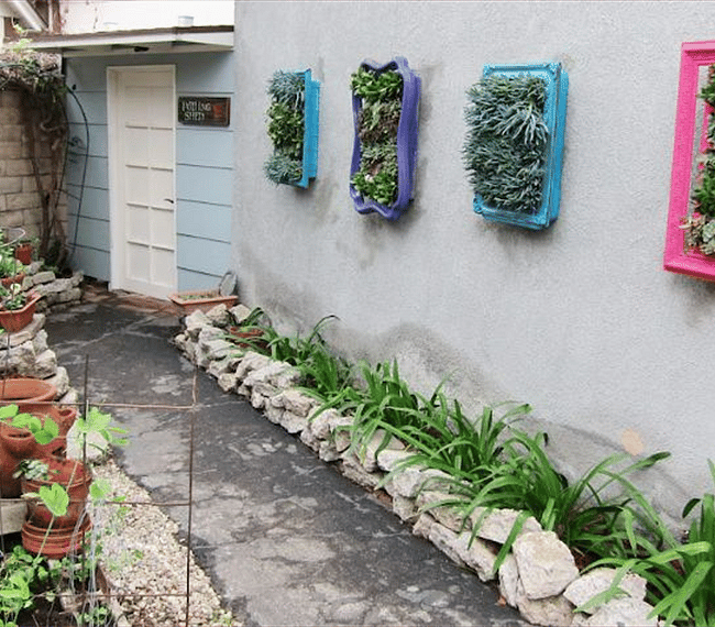 Path to private entrance