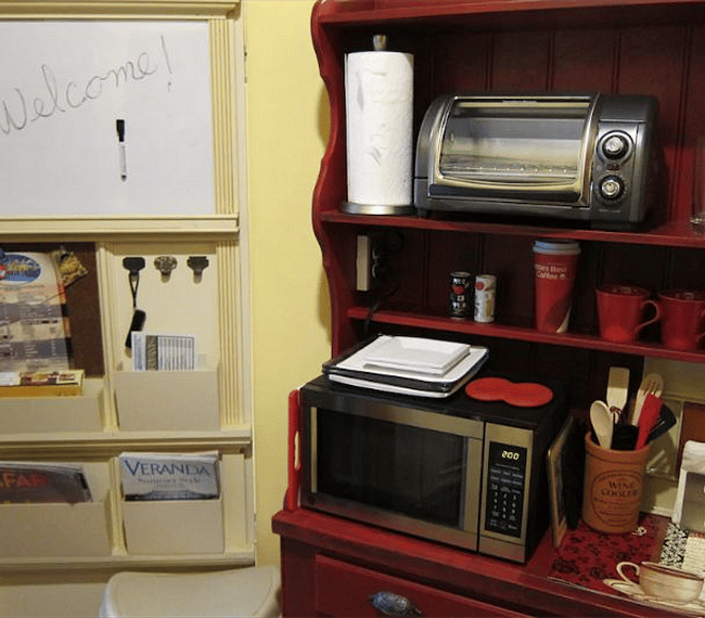 Microwave, toaster and utensils