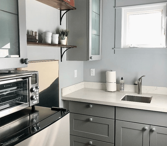 Fully stocked kitchen with updated appliances