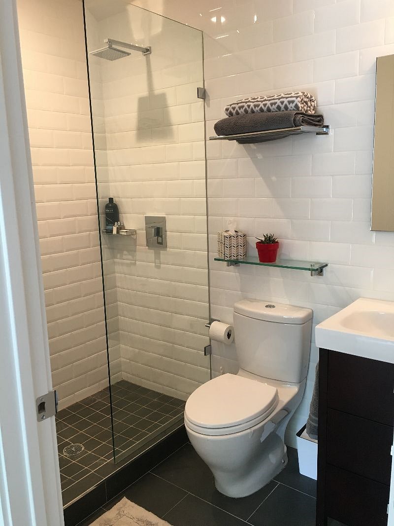 Bedroom #1 en suite 