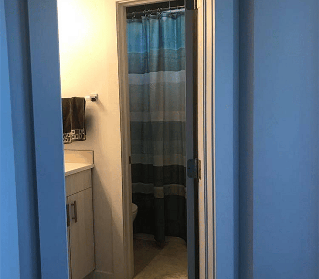 This bathroom is all yours.