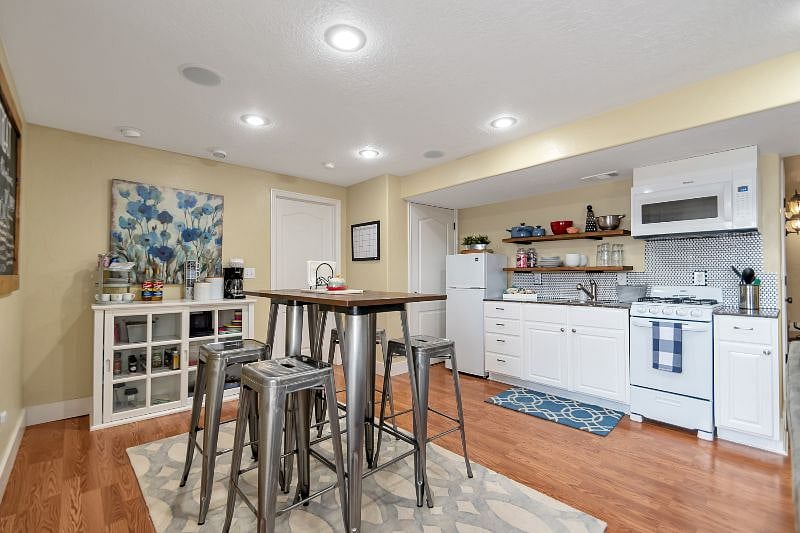Furnished Finder property 274007_1 photo 7