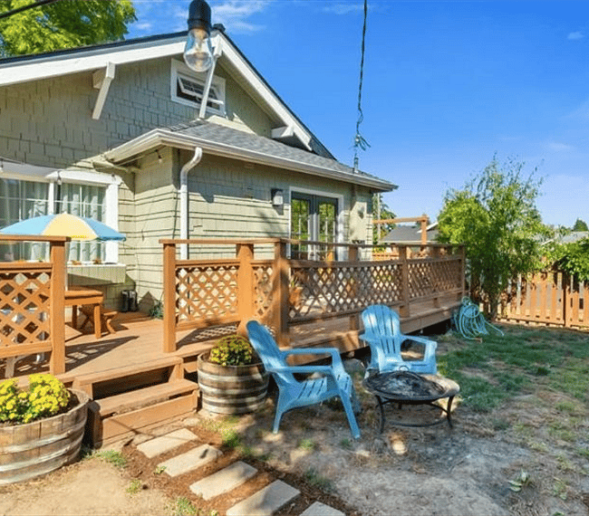 Shared back yard, ready for your pet.