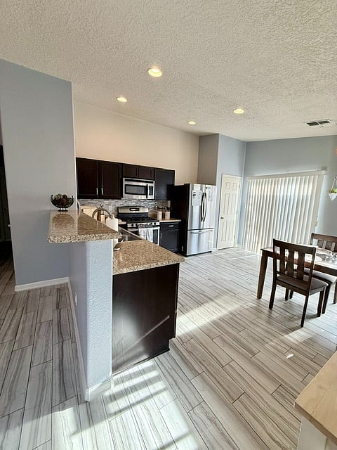 Furnished Finder property 274416_1 photo 25