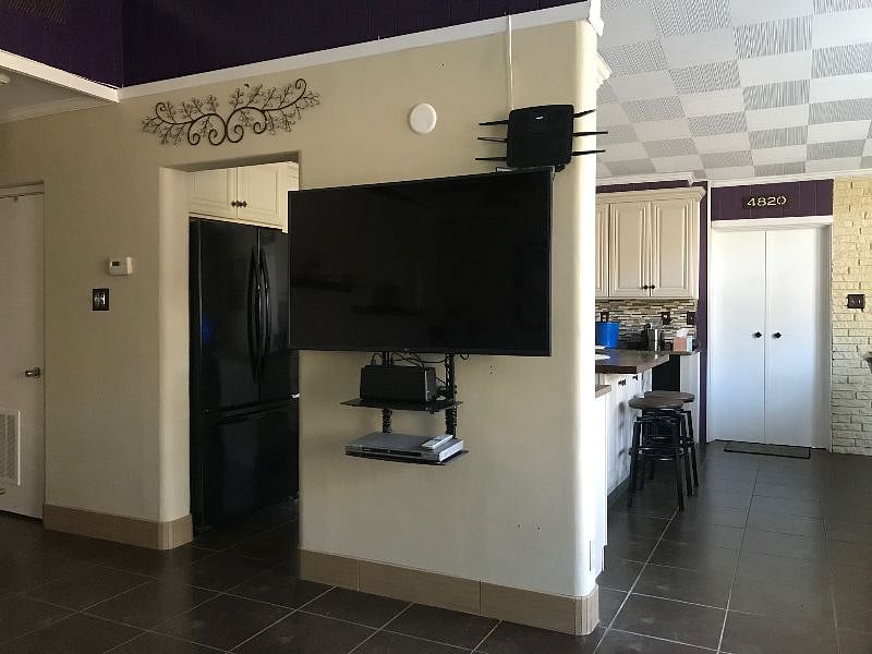 Main Living room, open to dining and kitchen
