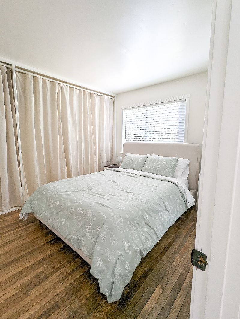Queen sized bedroom