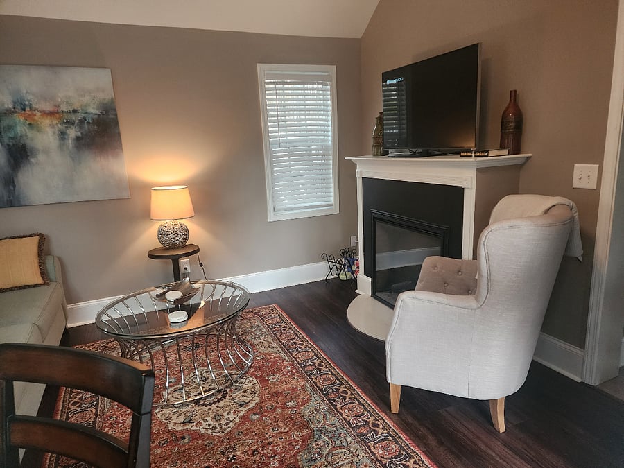 COMFORTABLE LR WITH ELECTRIC FIREPLACE