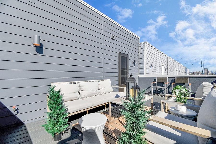 Newly renovated rooftop terrace!