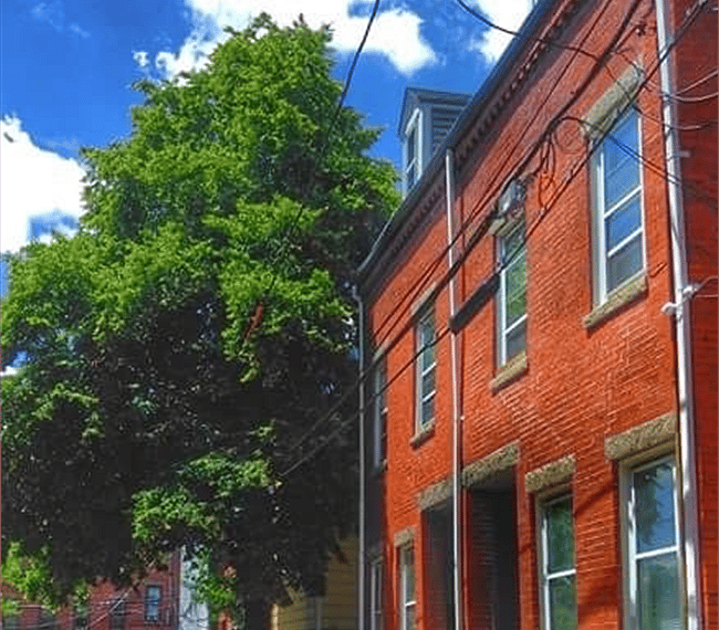 Here's the outside of the Chelsea House!