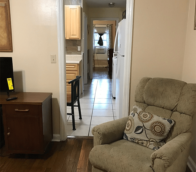 Furnished Finder property 275005_1 photo 4