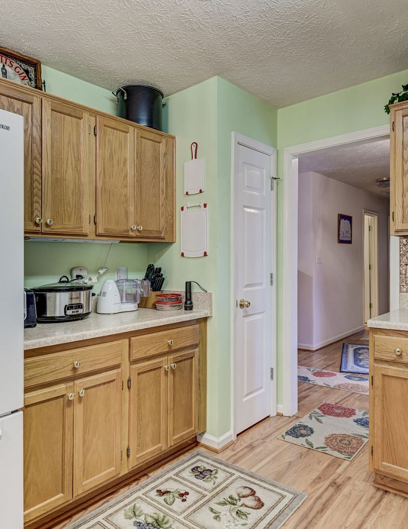 Numerous appliances to make nearly any dish