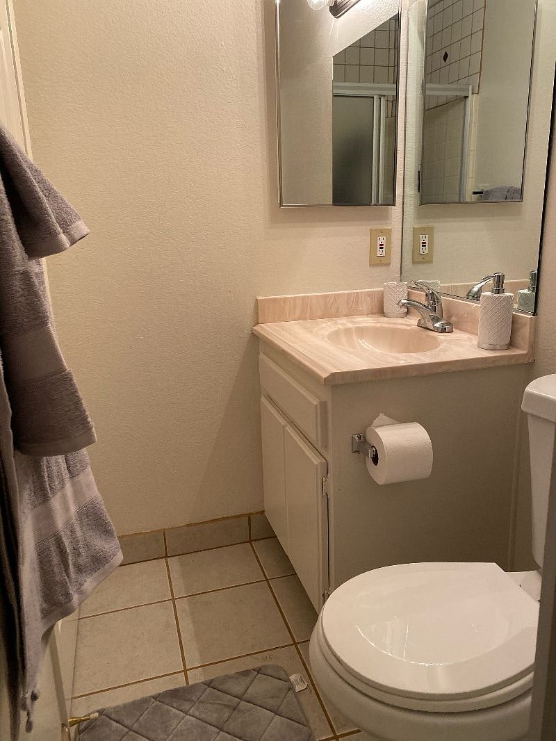 Bathroom1