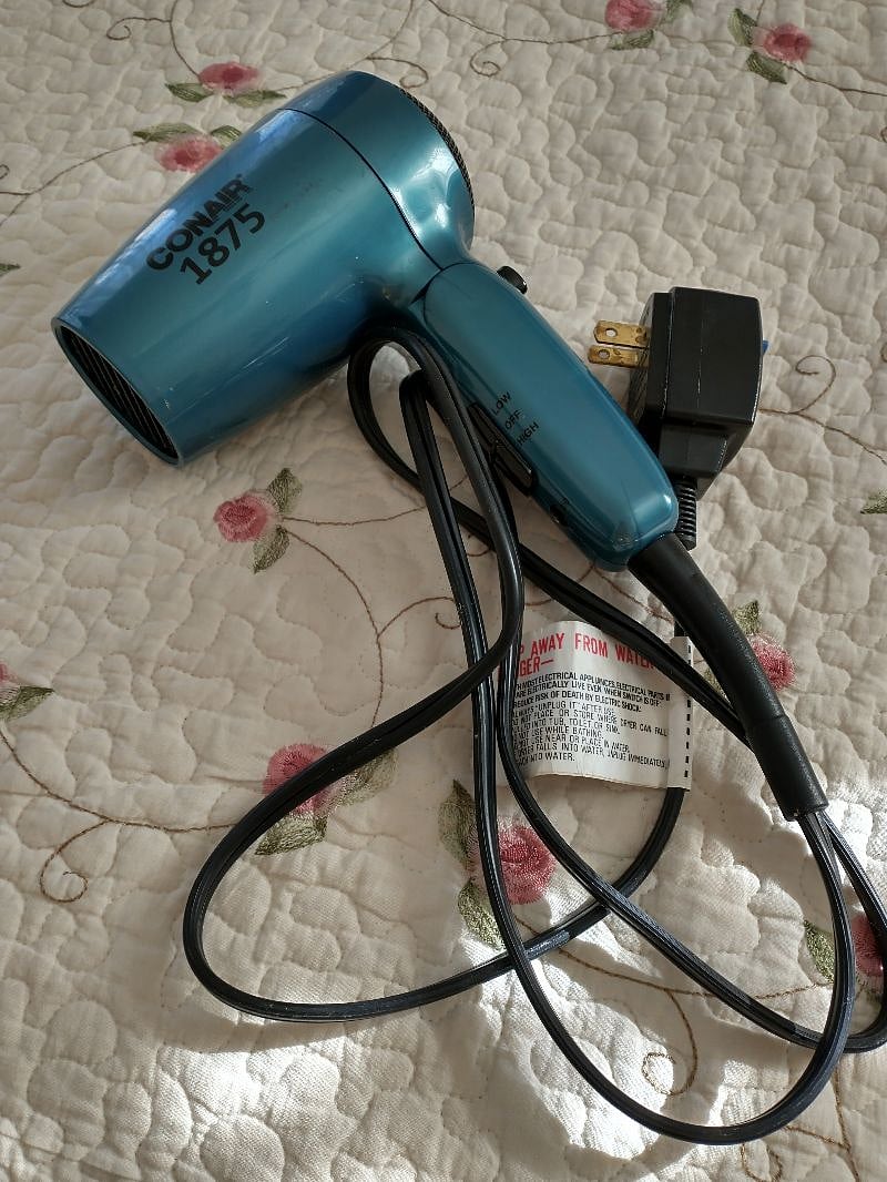 Blow dryer